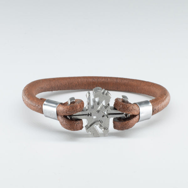 Organic Leather Wristband with Stainless Steel “Pine Tree” Model Clasp - Chicatolia